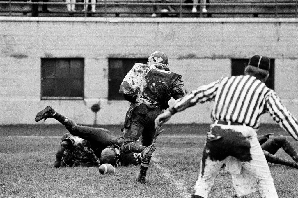 Lech Tech v. Chicago Vocational football game - Chicago Sun-Times