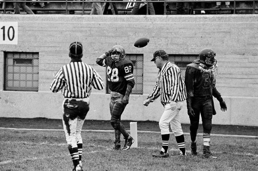 Lech Tech v. Chicago Vocational football game - Chicago Sun-Times
