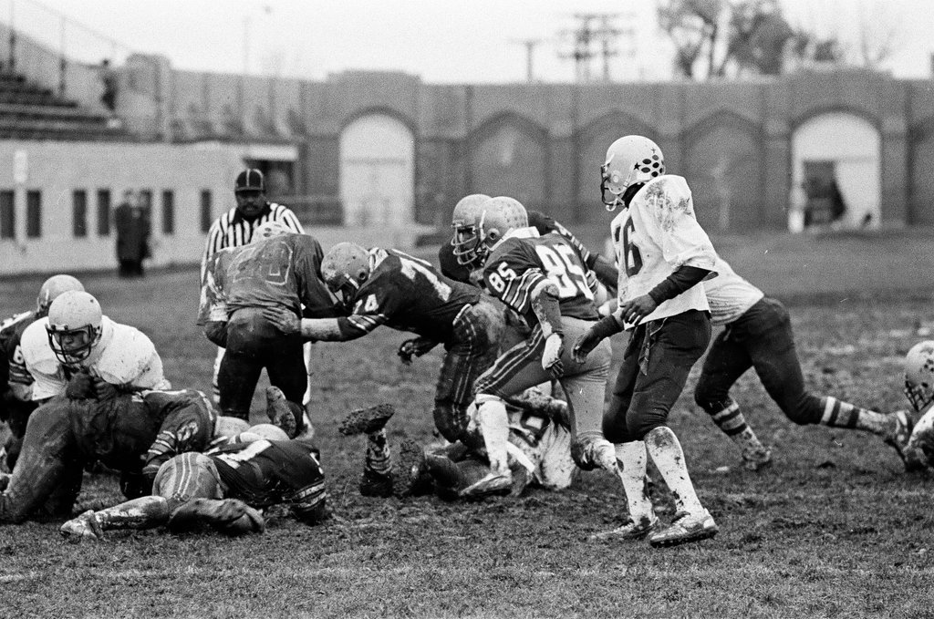 Lech Tech v. Chicago Vocational football game - Chicago Sun-Times