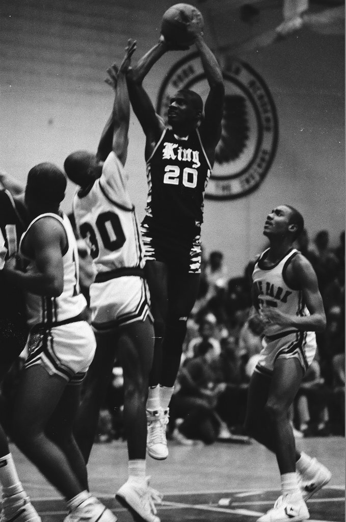 King v. Hyde Park basketball game - Chicago Sun-Times
