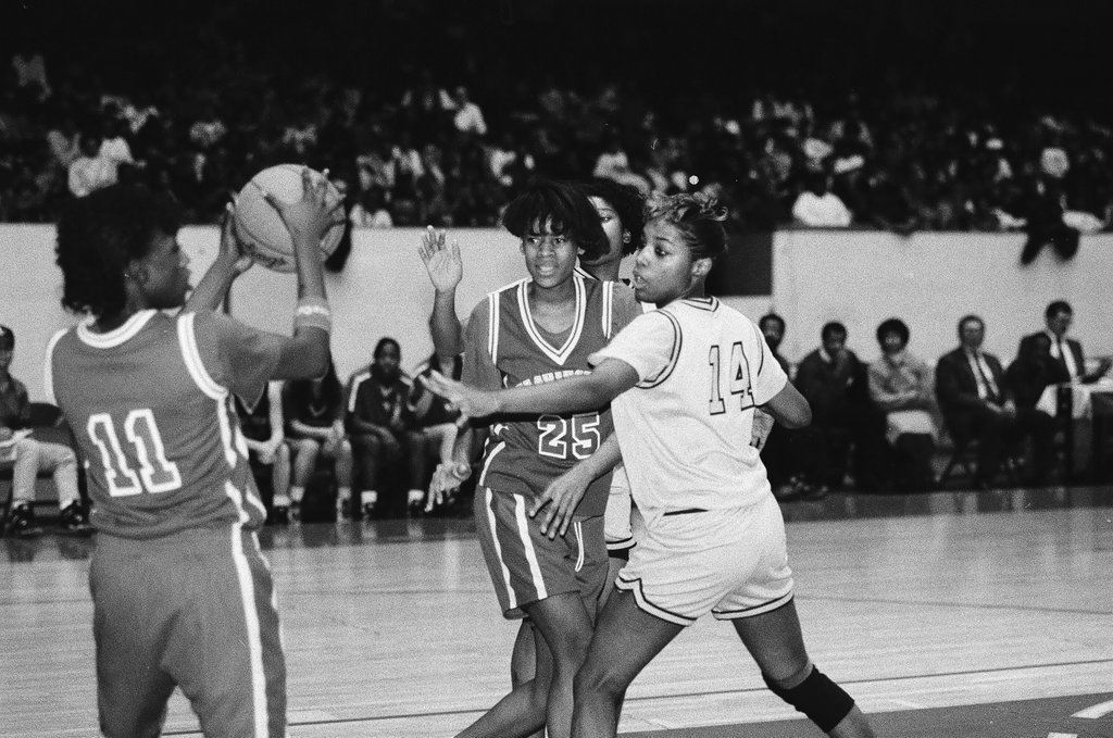 George Washington High School girls win basketball championship - Chicago Sun-Times