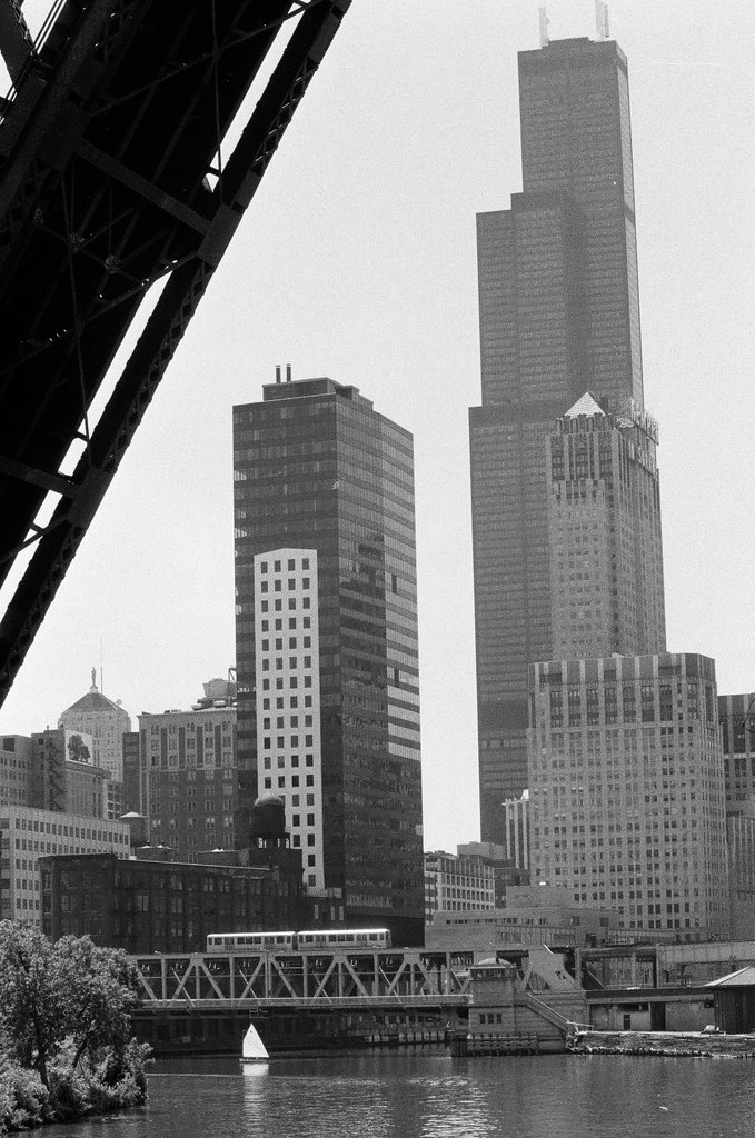 Children play at Eckhart Park - Chicago Sun-Times