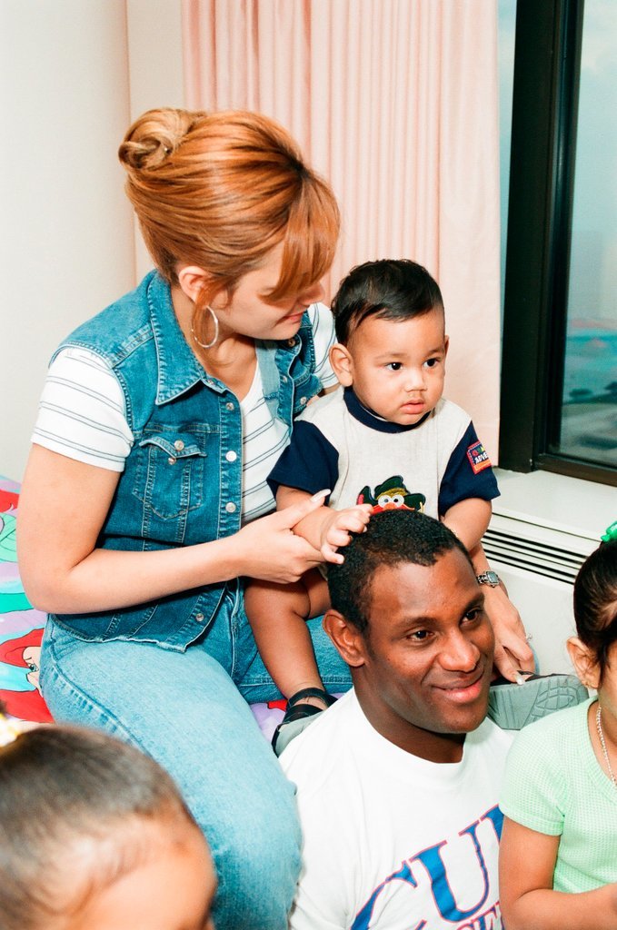 Sammy Sosa and family at home - Jim Frost for Chicago Sun-Times