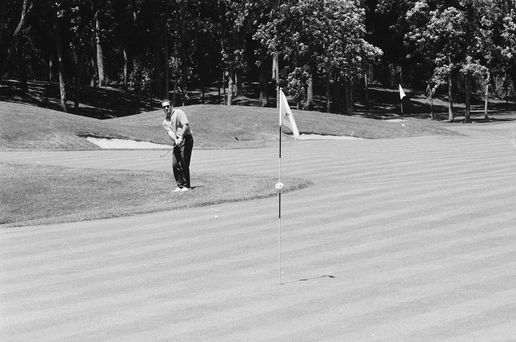 New Ivanhoe Golf Club - Chicago Sun-Times
