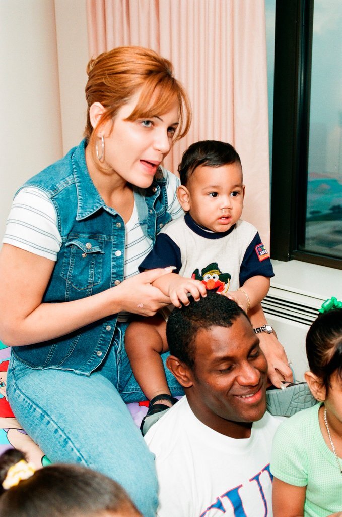 Sammy Sosa and family at home - Jim Frost for Chicago Sun-Times
