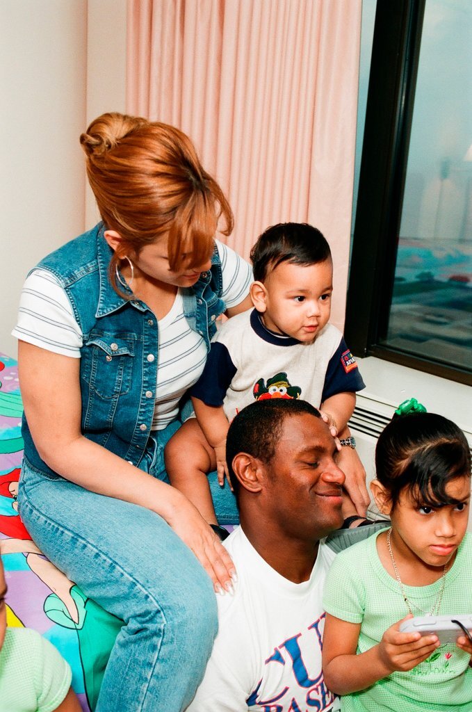 Sammy Sosa and family at home - Jim Frost for Chicago Sun-Times