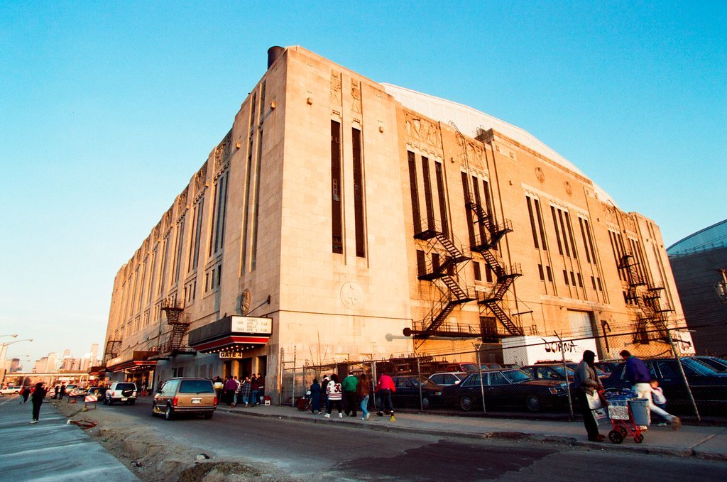 Exterior shots of the Chicago Stadium - Chicago Sun-Times