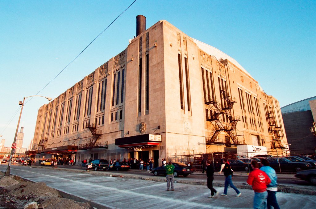 Exterior shots of the Chicago Stadium - Chicago Sun-Times