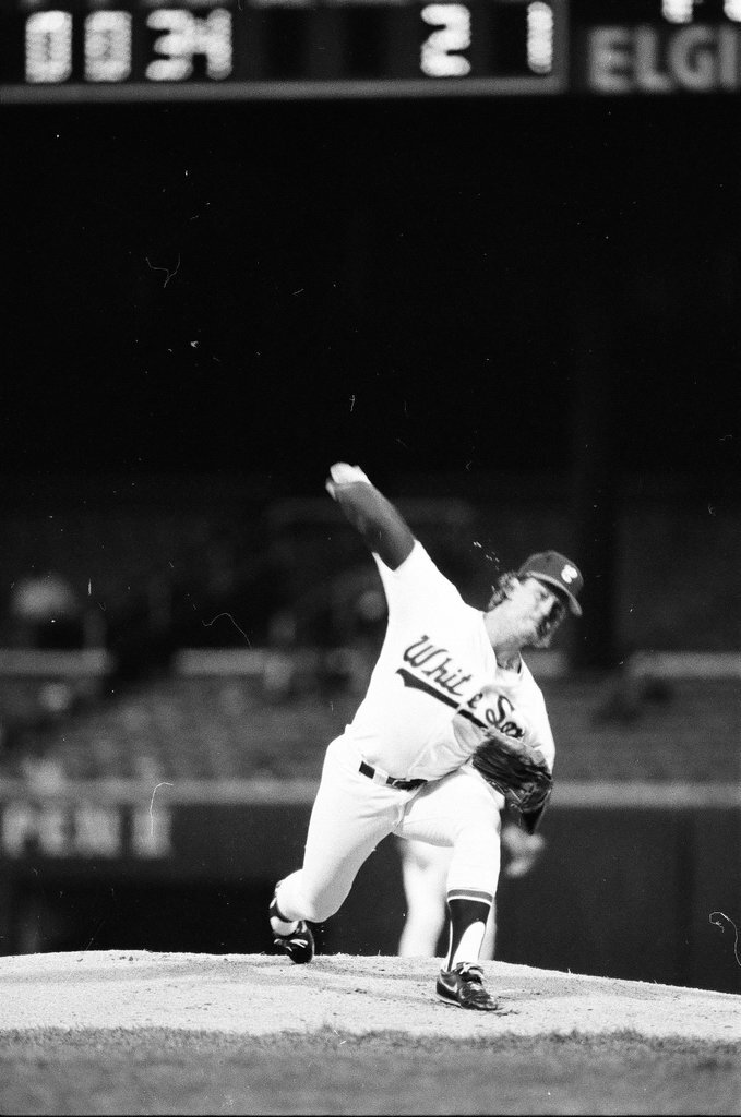 The Chicago White Sox and Minnesota Twins compete in a baseball game - Chicago Sun-Times