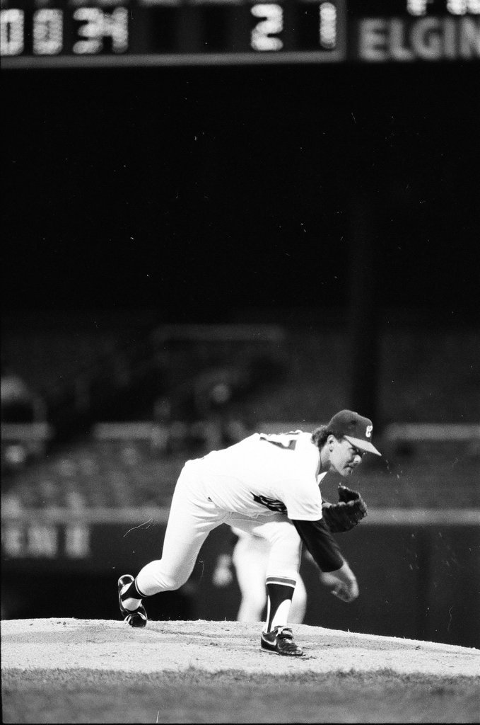 The Chicago White Sox and Minnesota Twins compete in a baseball game - Chicago Sun-Times