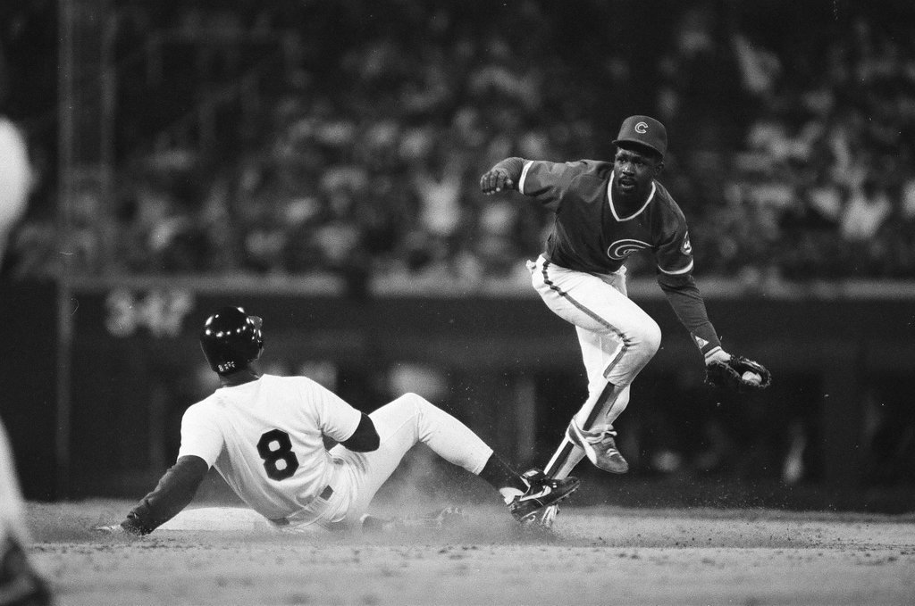 The Chicago White Sox and Chicago Cubs face-off for a game - Chicago Sun-Times