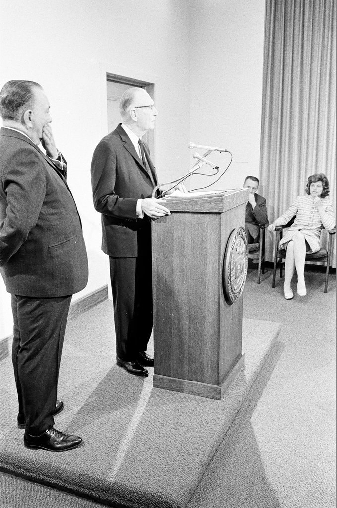 Eunice Kennedy Shriver announces Chicago will host Special Olympics - Pete Peters for Chicago Sun-Times