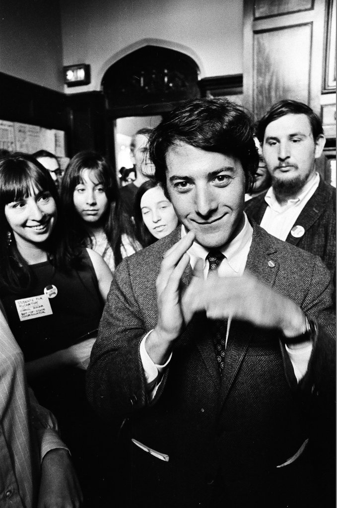 Dustin Hoffman visits college - John Tweedle for Chicago Sun-Times
