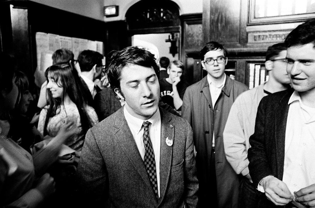 Dustin Hoffman visits college - John Tweedle for Chicago Sun-Times