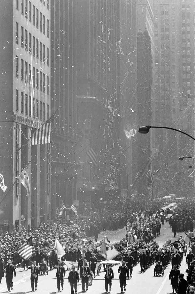 Astronauts Grissom and Young parade through the Loop - Ralph Arvidson for Chicago Sun-Times