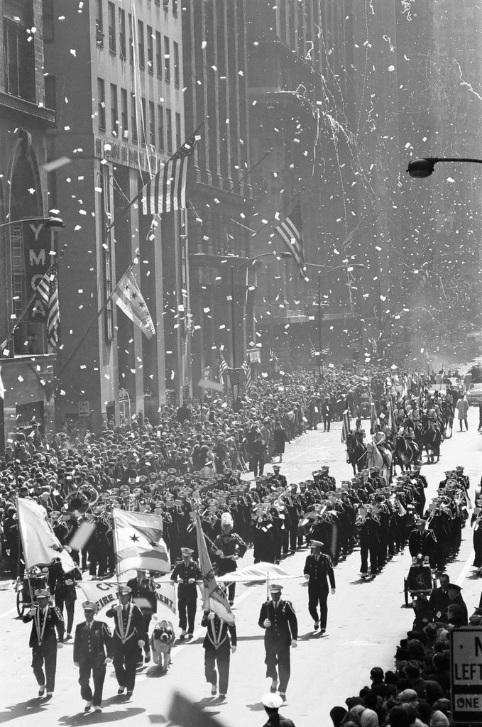 Astronauts Grissom and Young parade through the Loop - Ralph Arvidson for Chicago Sun-Times