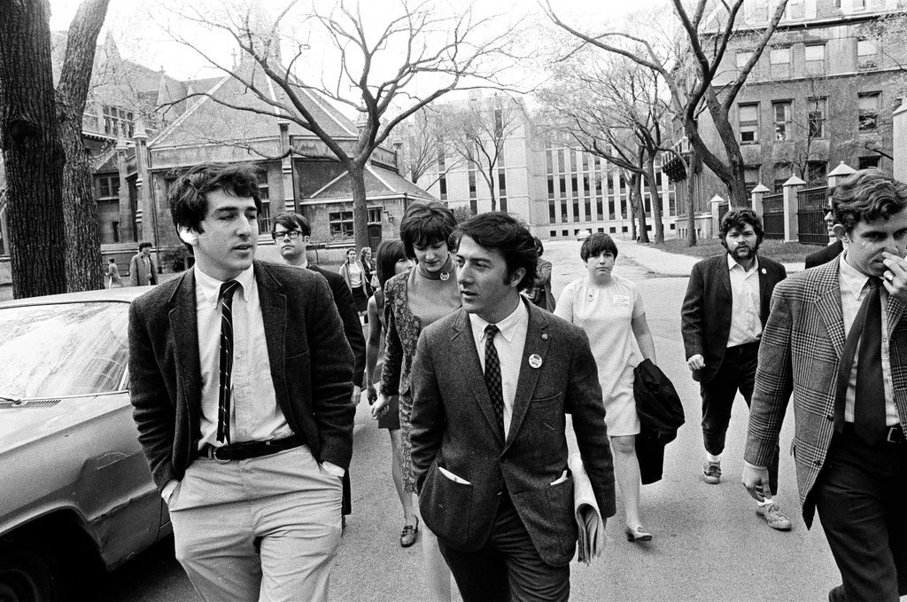 Dustin Hoffman visits college - John Tweedle for Chicago Sun-Times