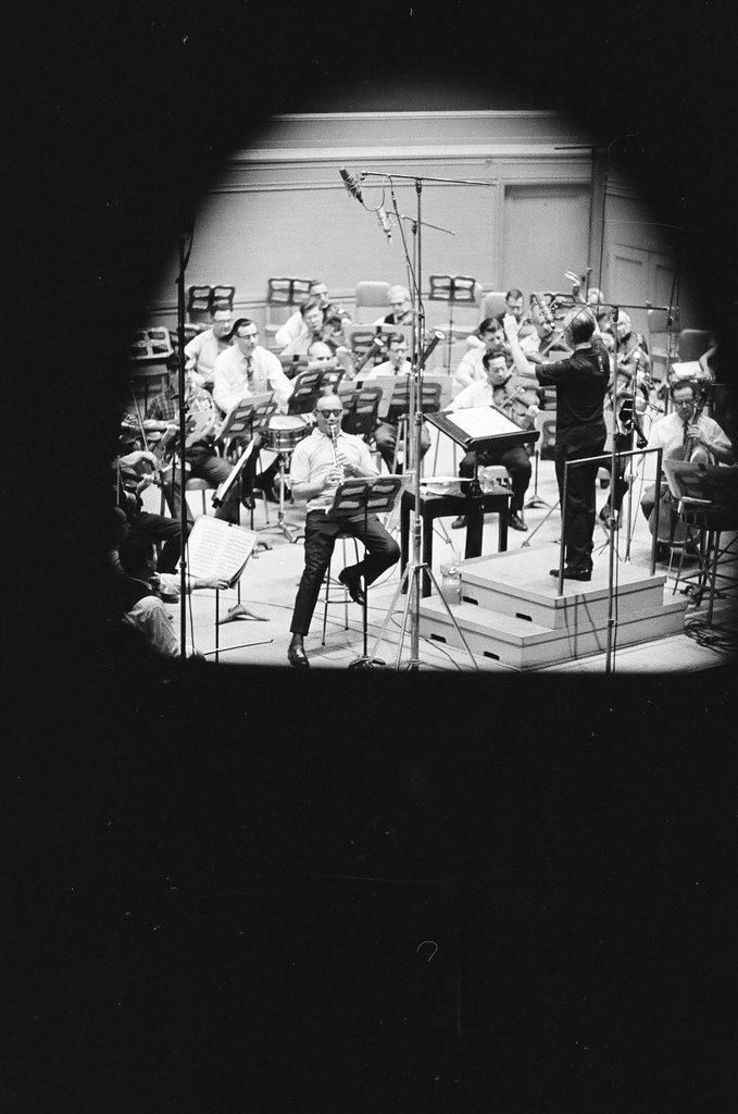 Benny Goodman records with Chicago Symphony Orchestra - Jack Dykinga for Chicago Sun-Times