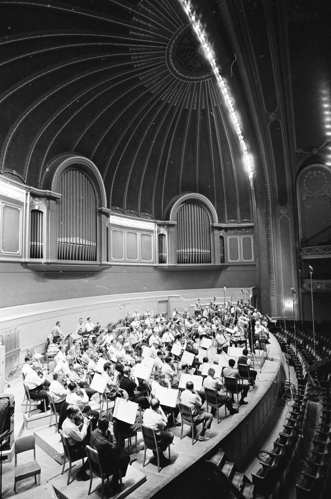 Benny Goodman records with Chicago Symphony Orchestra - Jack Dykinga for Chicago Sun-Times