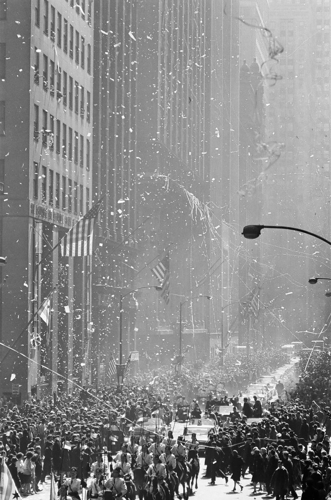Astronauts Grissom and Young parade through the Loop - Ralph Arvidson for Chicago Sun-Times
