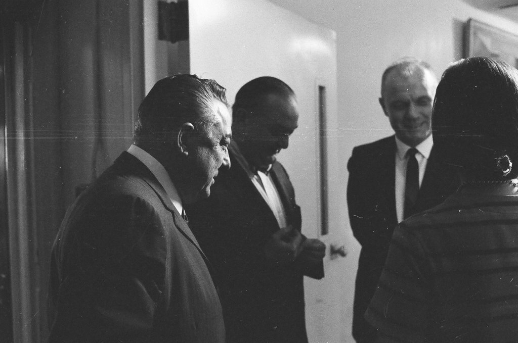 Colonel John Glenn speaks at Latin School - Henry Herr Gill for Chicago Sun-Times
