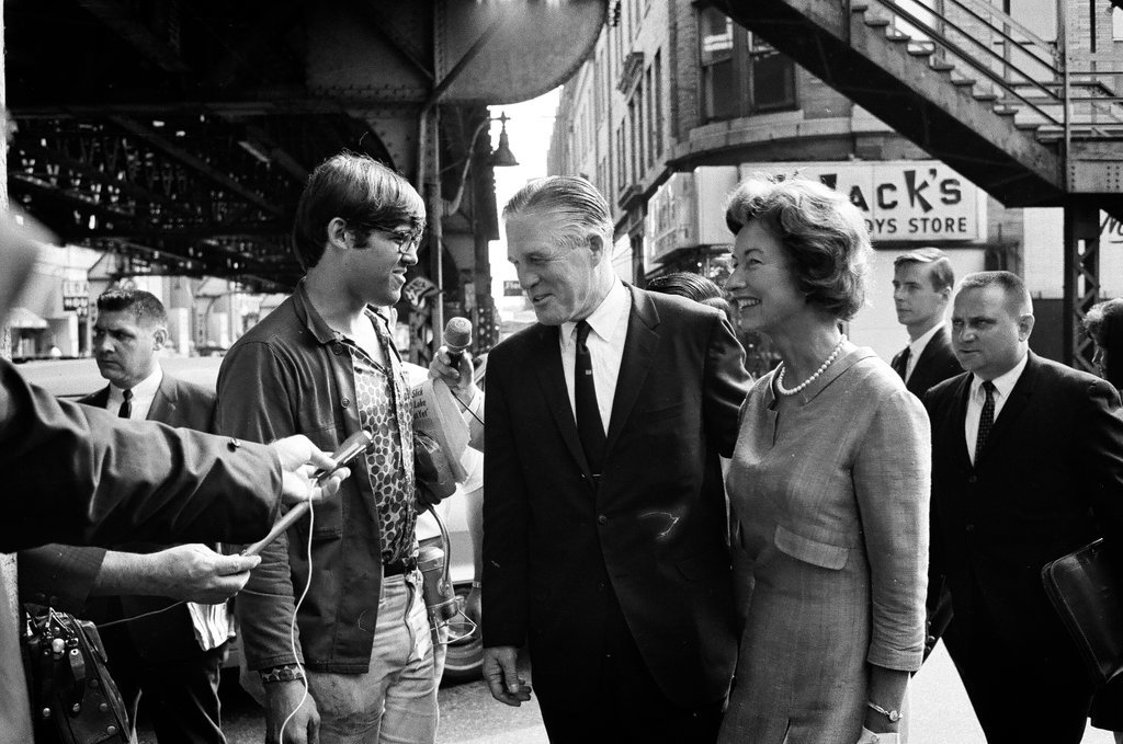 George Romney and wife tour Woodlawn - Ralph Arvidson for Chicago Sun-Times