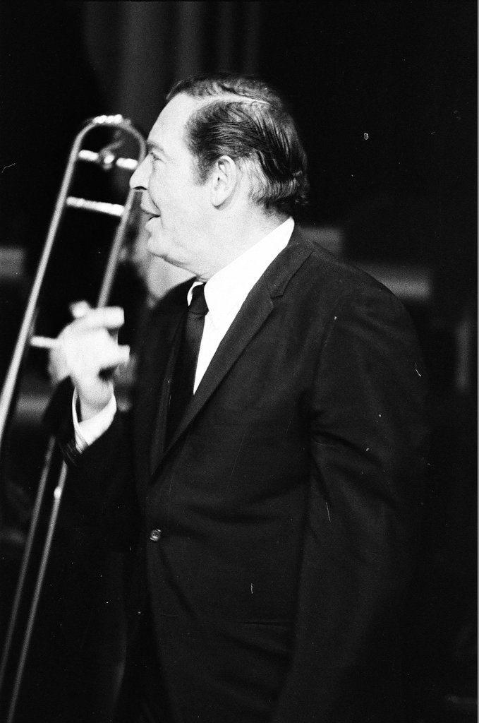 Milton Berle performs at the Palmer House - Don Bierman for Chicago Sun-Times