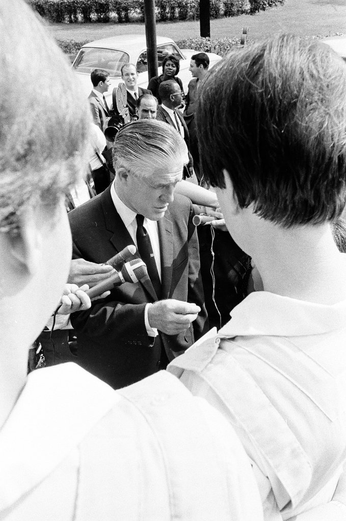 George Romney on West Division Street - Bob Langer for Chicago Sun-Times