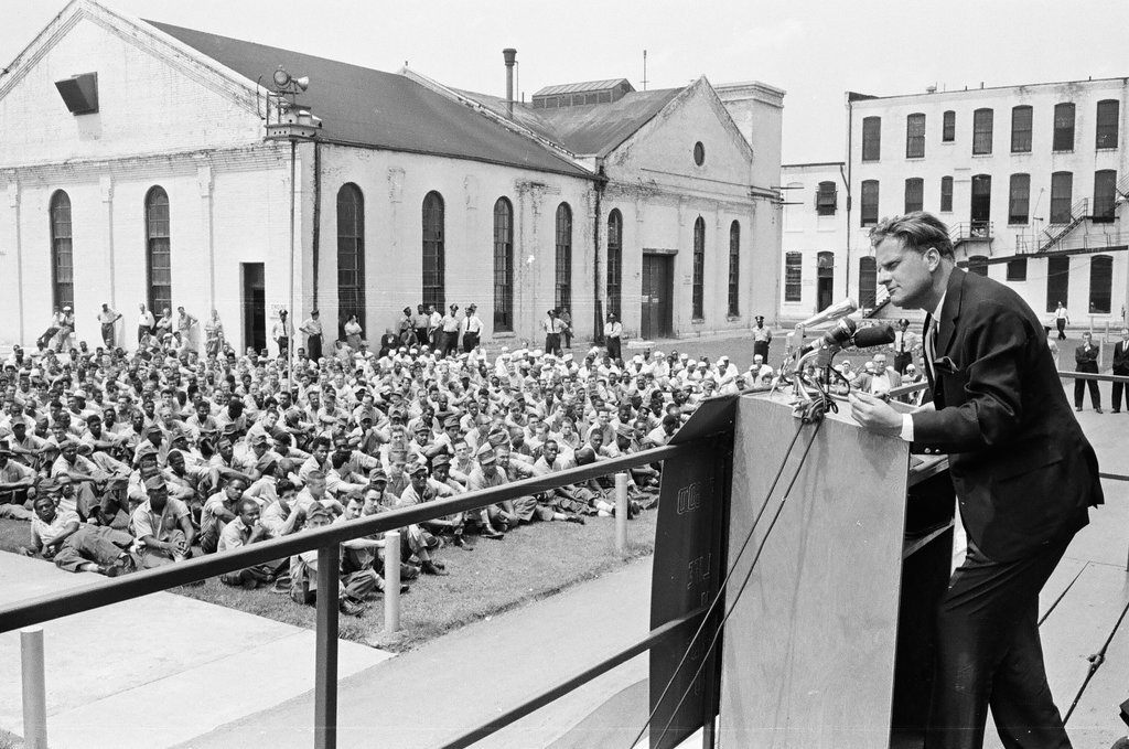 Billy Graham rally at jail - Kotalik (Bob or George) for Chicago Sun-Times