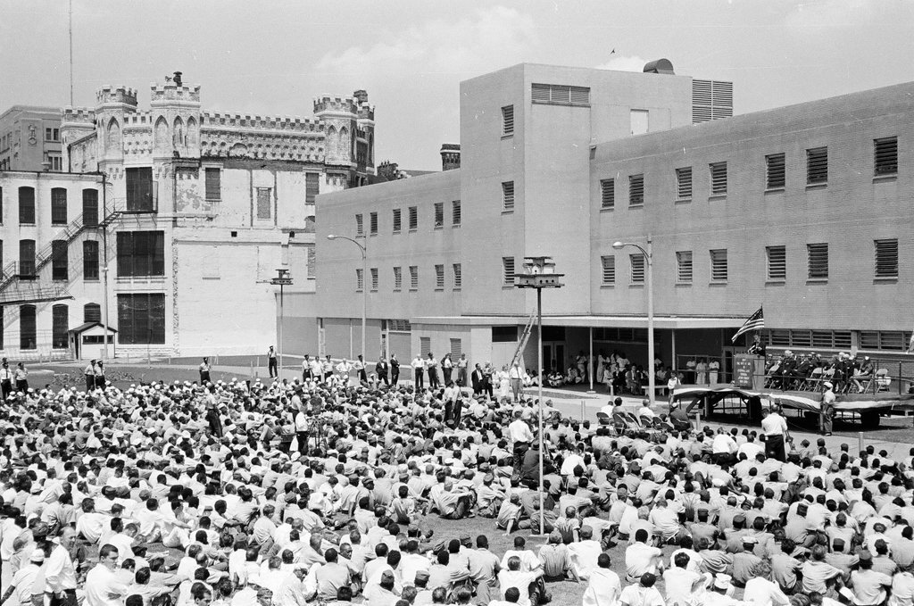 Billy Graham rally at jail - Kotalik (Bob or George) for Chicago Sun-Times