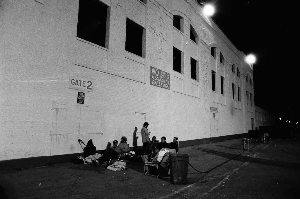 Fans camp outside Comiskey Park for playoffs tickets - Chicago Sun-Times