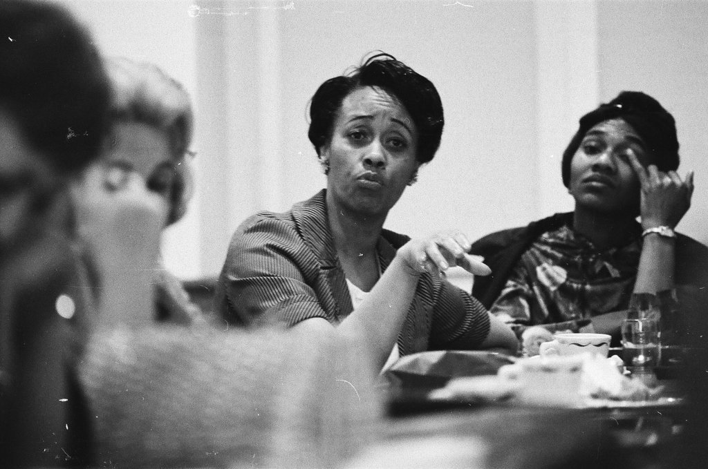 Women meeting at YWCA - Chicago Sun-Times
