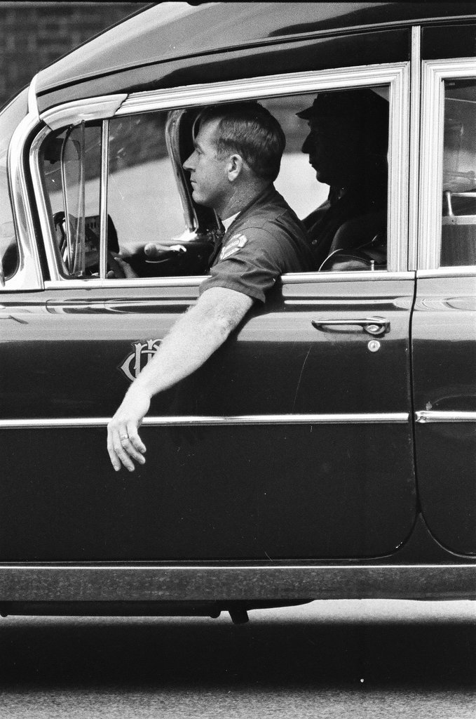 Activity on Cottage Grove Avenue - Chicago Sun-Times