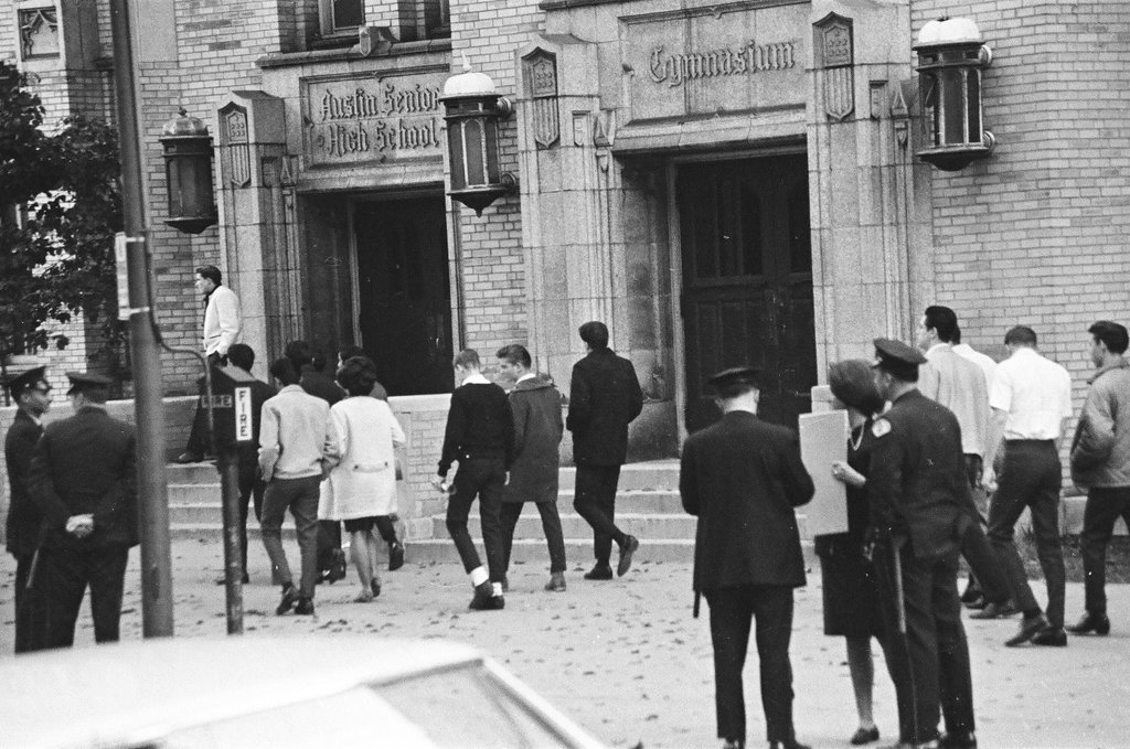 Police patrol Austin High School - Chicago Sun-Times