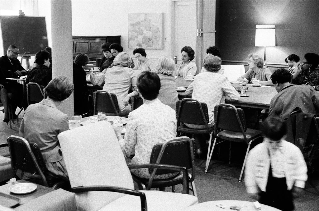 Women meeting at YWCA - Chicago Sun-Times