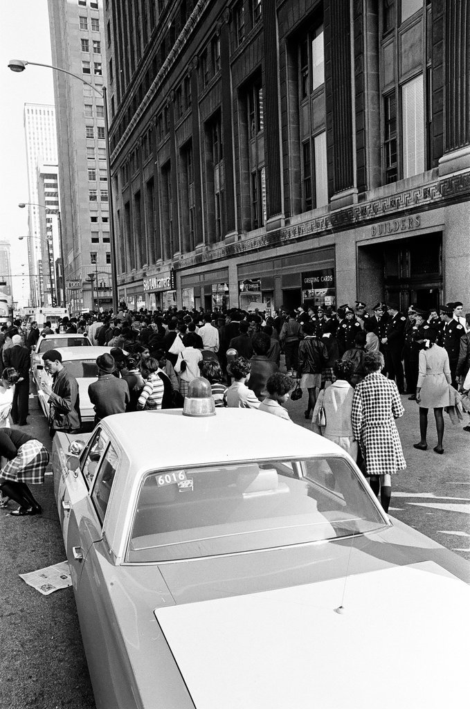 Austin High School students march to the Loop - Chicago Sun-Times