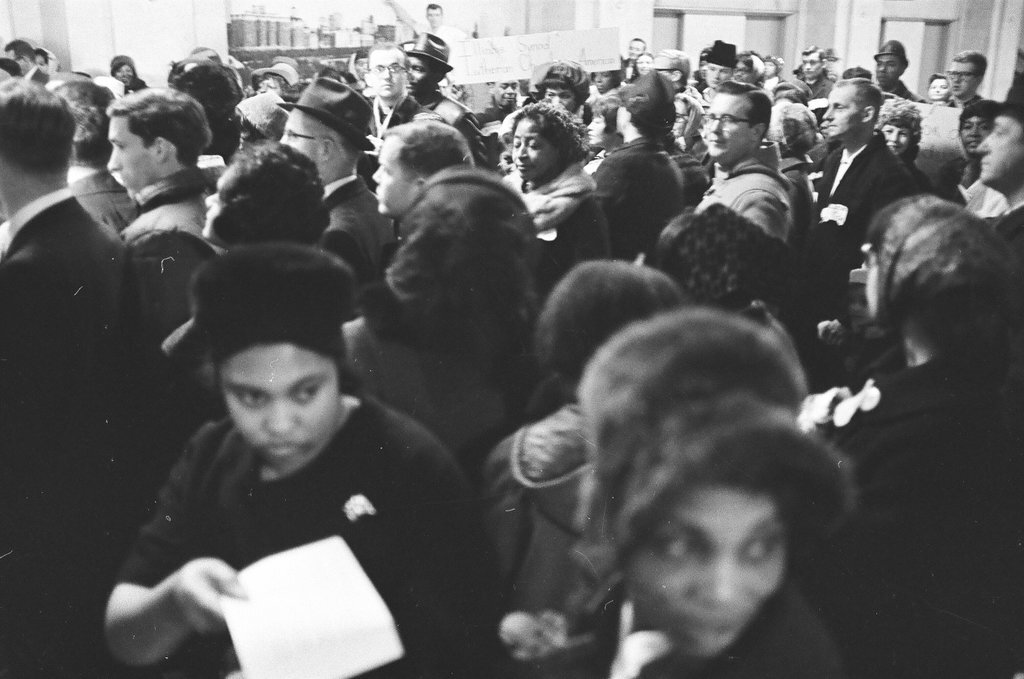 Busing supporters at City Hall - Chicago Sun-Times