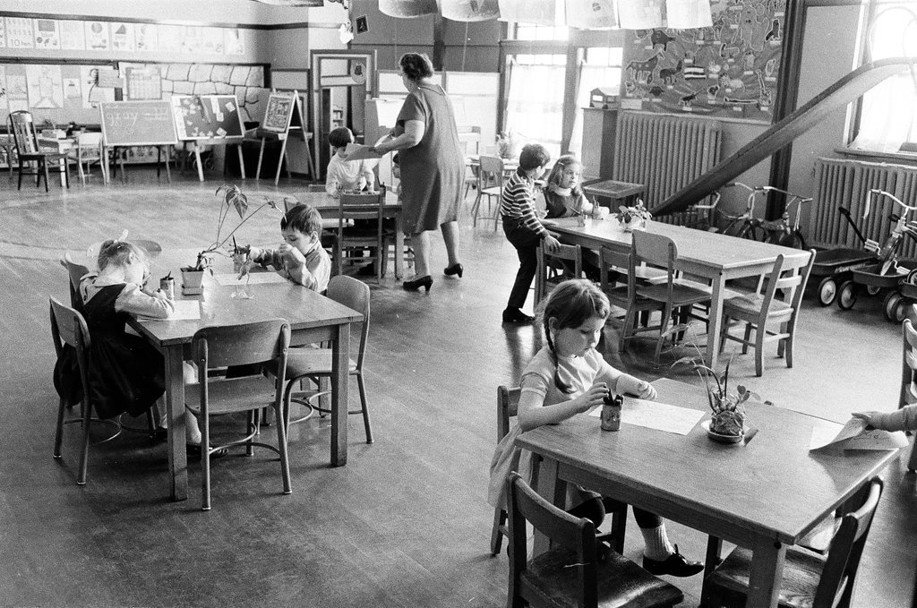 Mary Lyon Public School - Chicago Sun-Times