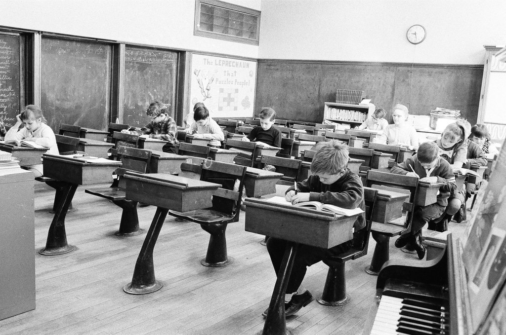 Mary Lyon Public School - Chicago Sun-Times