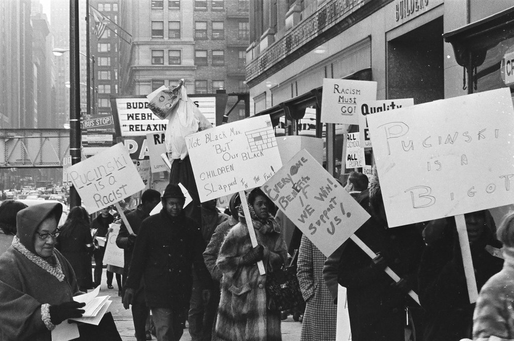 Busing protesters inside and outside the Board of Education - Chicago Sun-Times