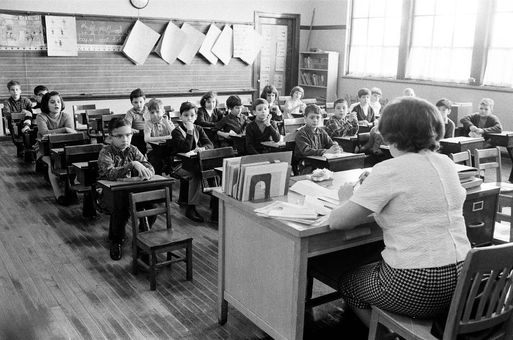 Mary Lyon Public School - Chicago Sun-Times