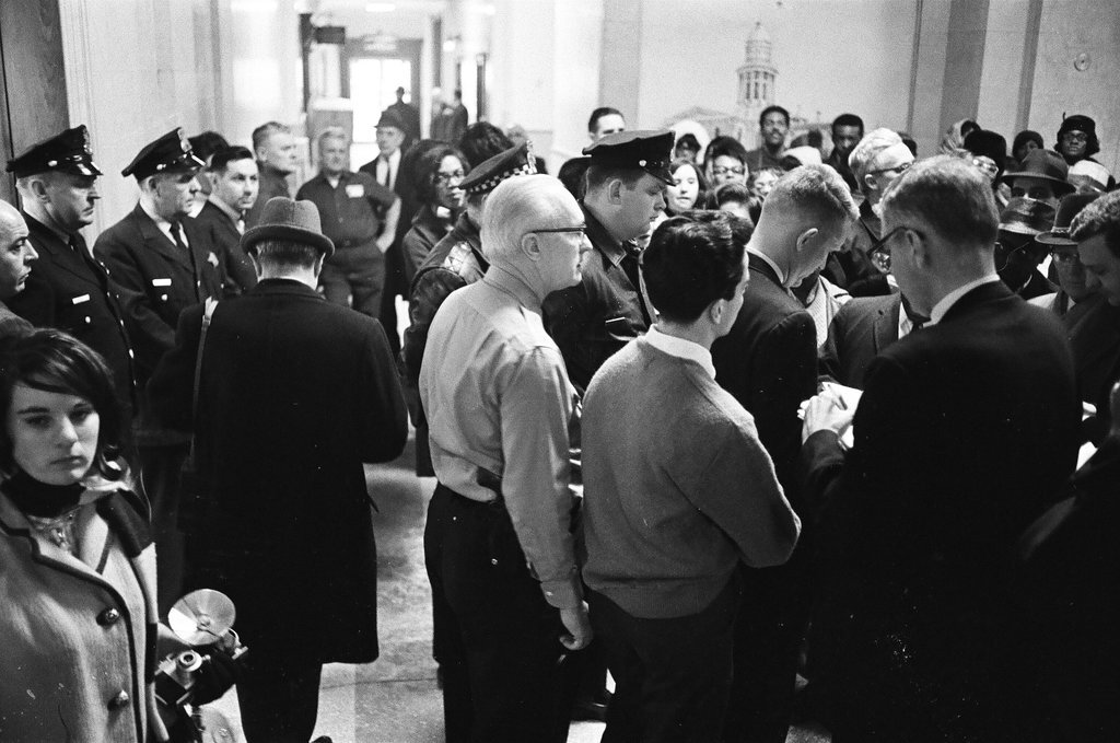 Busing supporters at City Hall - Chicago Sun-Times