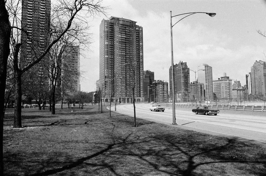 Oak Street Beach under construction - Chicago Sun-Times