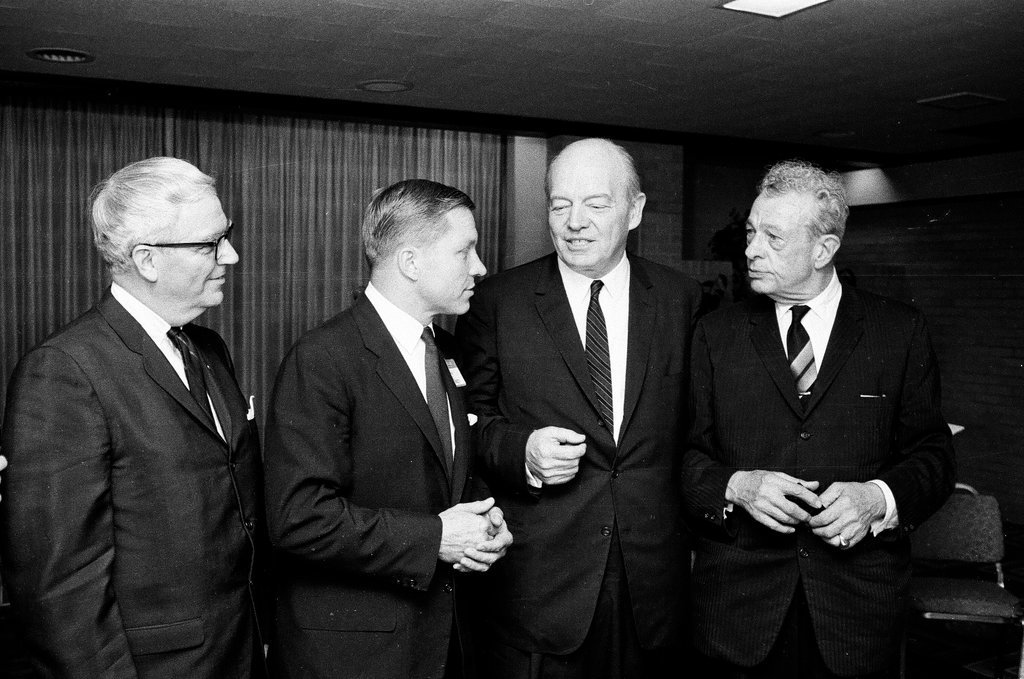 Barry Goldwater at airport and O'Hare Inn - Chicago Sun-Times