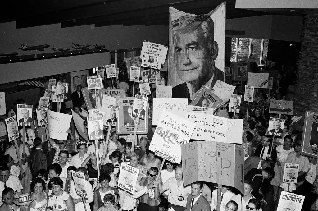 Barry Goldwater at airport and O'Hare Inn - Chicago Sun-Times