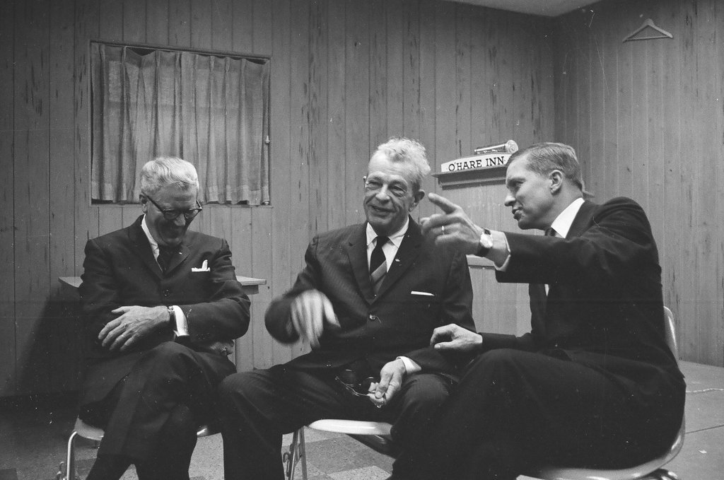 Barry Goldwater at airport and O'Hare Inn - Chicago Sun-Times