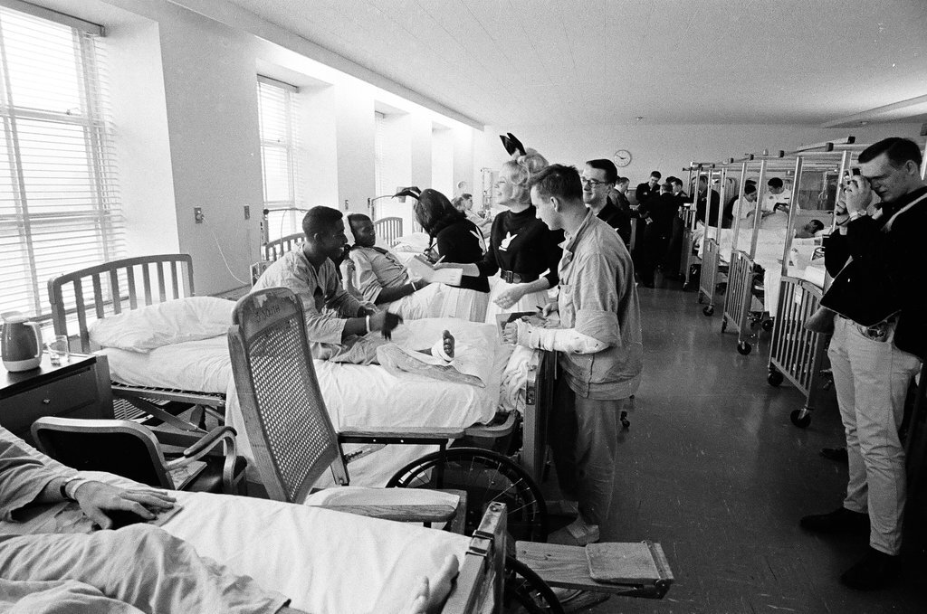 Playboy bunnies visit naval hospital - Chicago Sun-Times
