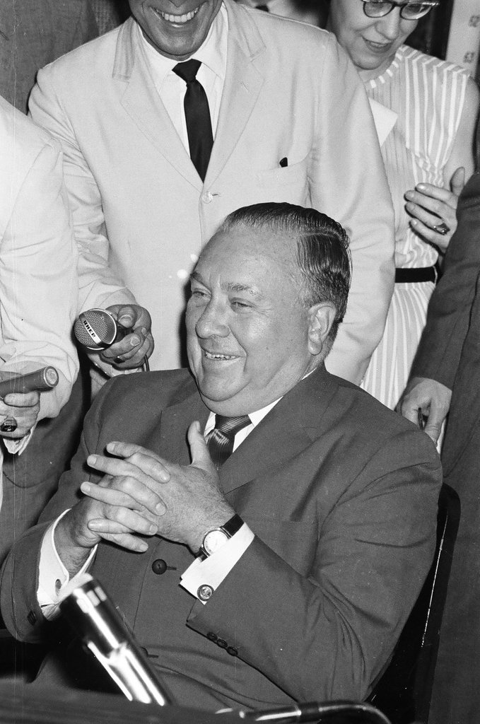 Mayor Daley attends Board of Education meeting - Jack Lenahan for Chicago Sun-Times