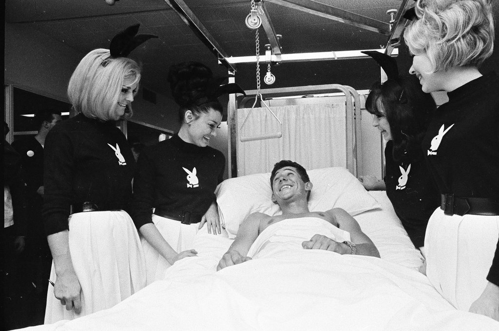 Playboy bunnies visit naval hospital - Chicago Sun-Times