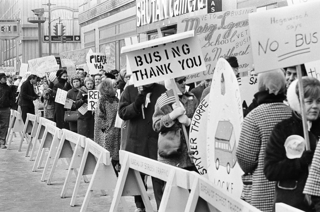 Busing picketers outside Board of Education - Chicago Sun-Times